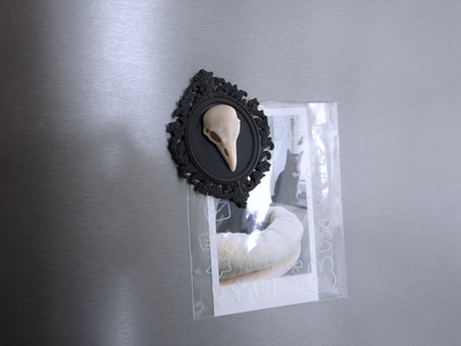 Raben Schädel Kühlschrankmagnet, vegane Tierimitation