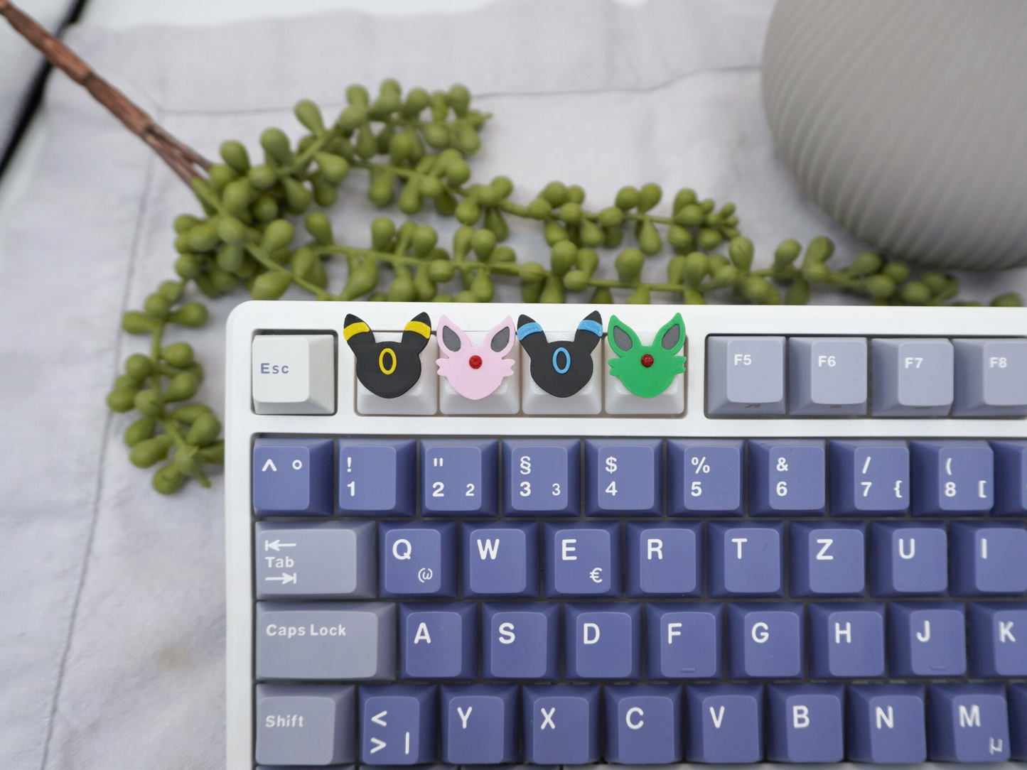 Umbreon and Espeon Keycap, 4-piece set or 2-piece set, Cherry MX Keycap