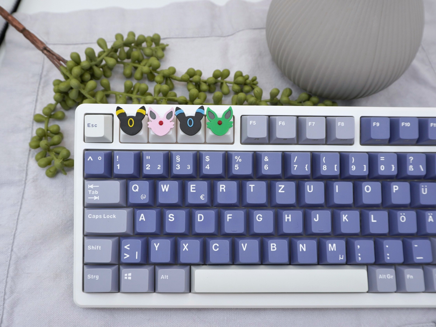 Umbreon and Espeon Keycap, 4-piece set or 2-piece set, Cherry MX Keycap